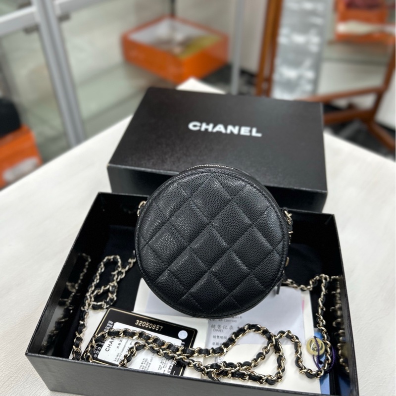 【全套】 Chanel 黑金荔枝牛皮鑽扣小圓餅 斜挎包-1