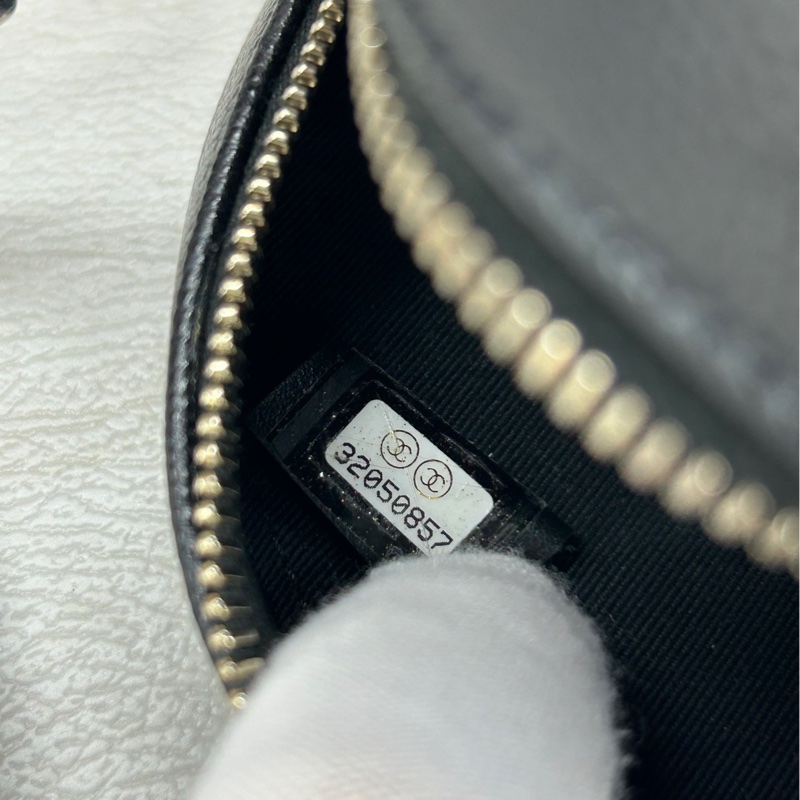 【全套】 Chanel 黑金荔枝牛皮鑽扣小圓餅 斜挎包-7