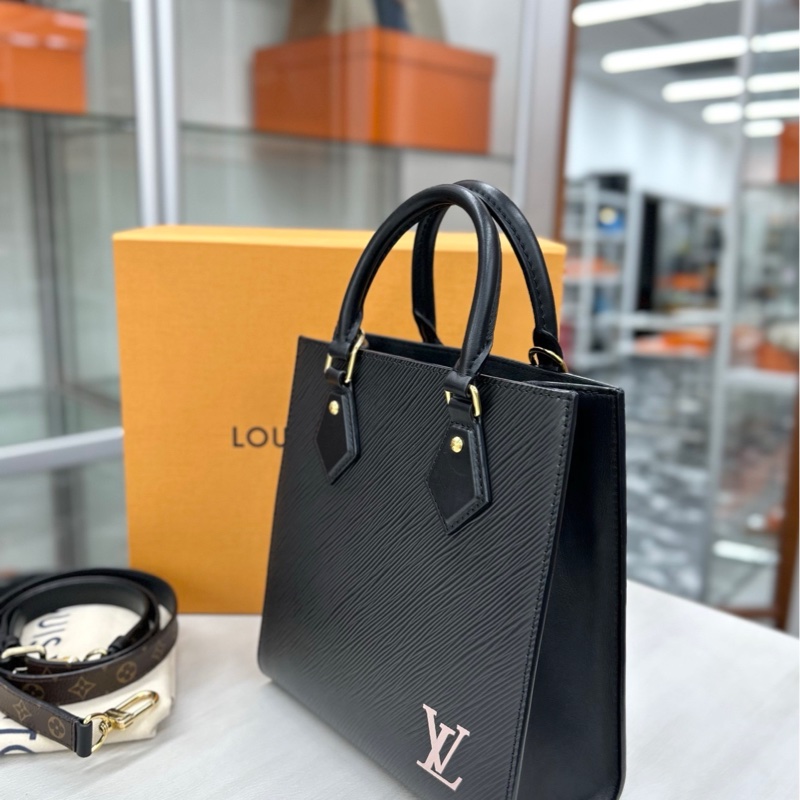 【98🆕】LV 黑色水波紋Sac Plat bb 手提單肩斜挎包-1