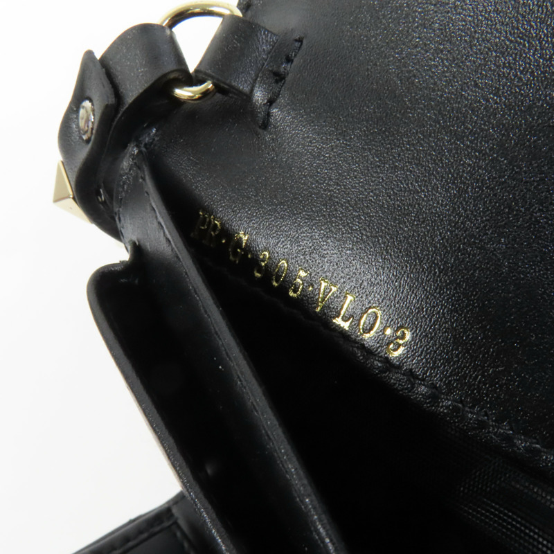 Valentino 牛皮皮革Rockstud Clutch金扣長錢包-10