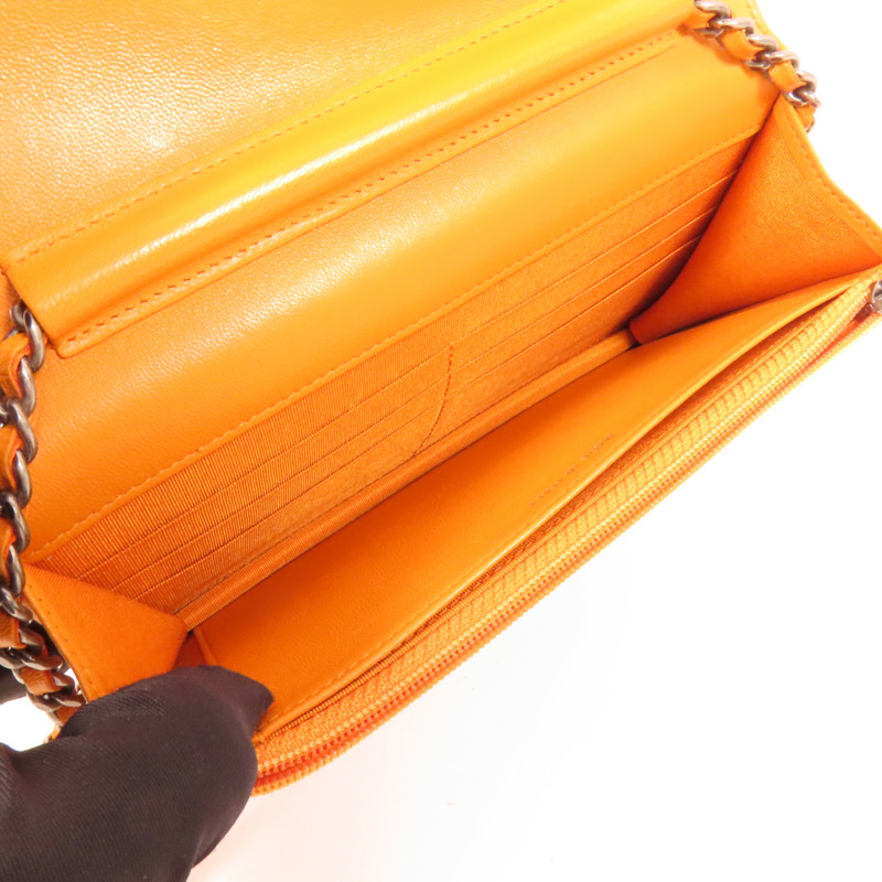 CHANEL 羊皮皮革Boy Wallet On Chain銀扣肩背袋-4