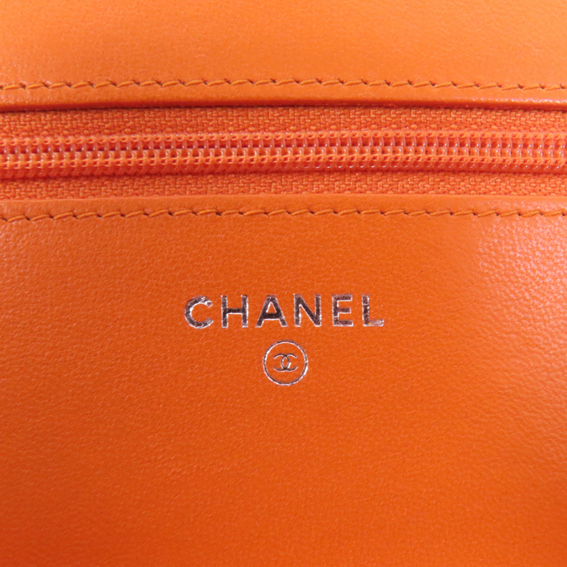 CHANEL 羊皮皮革Boy Wallet On Chain銀扣肩背袋-7