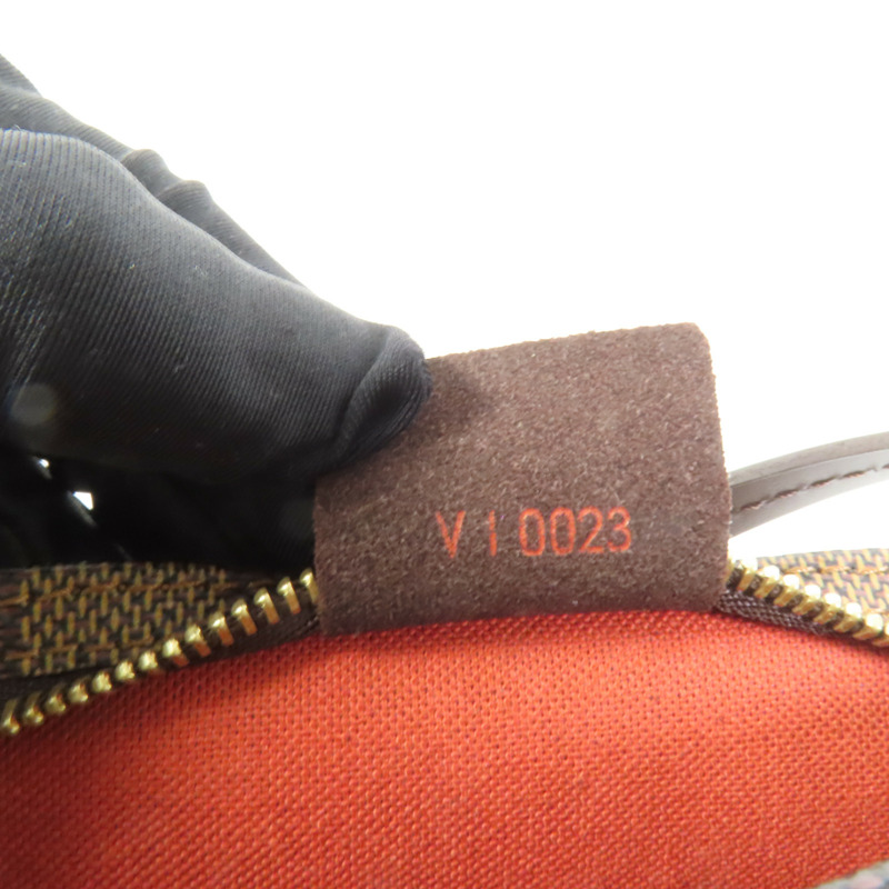 LOUIS VUITTON Damier Pochette Accessories金扣手挽袋-8