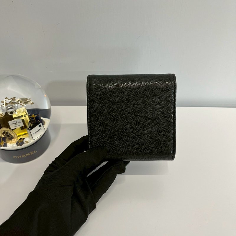 Chanel 短夾 荔枝牛 晶片款復古浮雕雙C-1