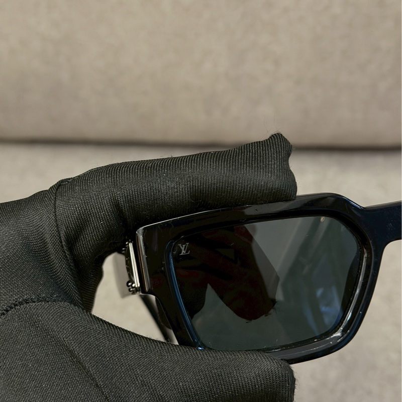 LV match黑色墨鏡-2