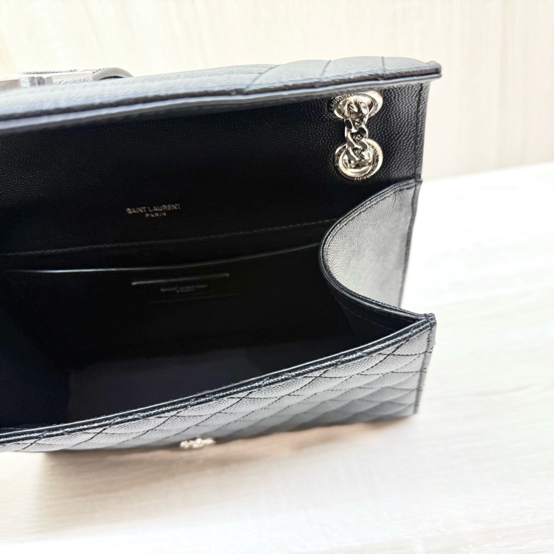 YSL💕黑牛皮銀鏈中型信封斜背包/1600185-13