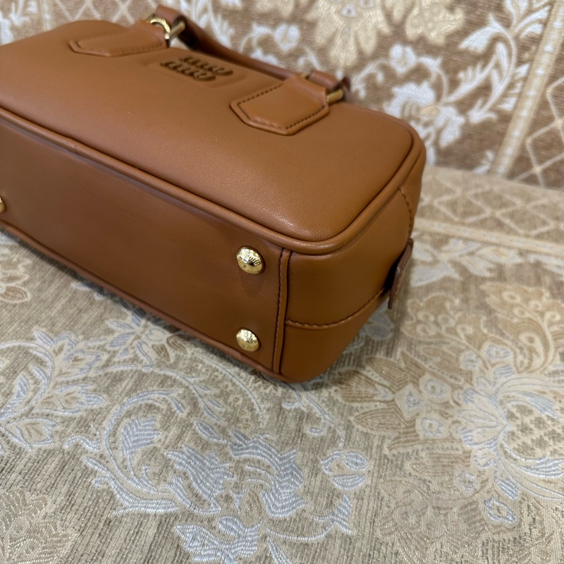 Miumiu 焦糖牛皮金釦Arcadie手提肩斜背包5BB142-7