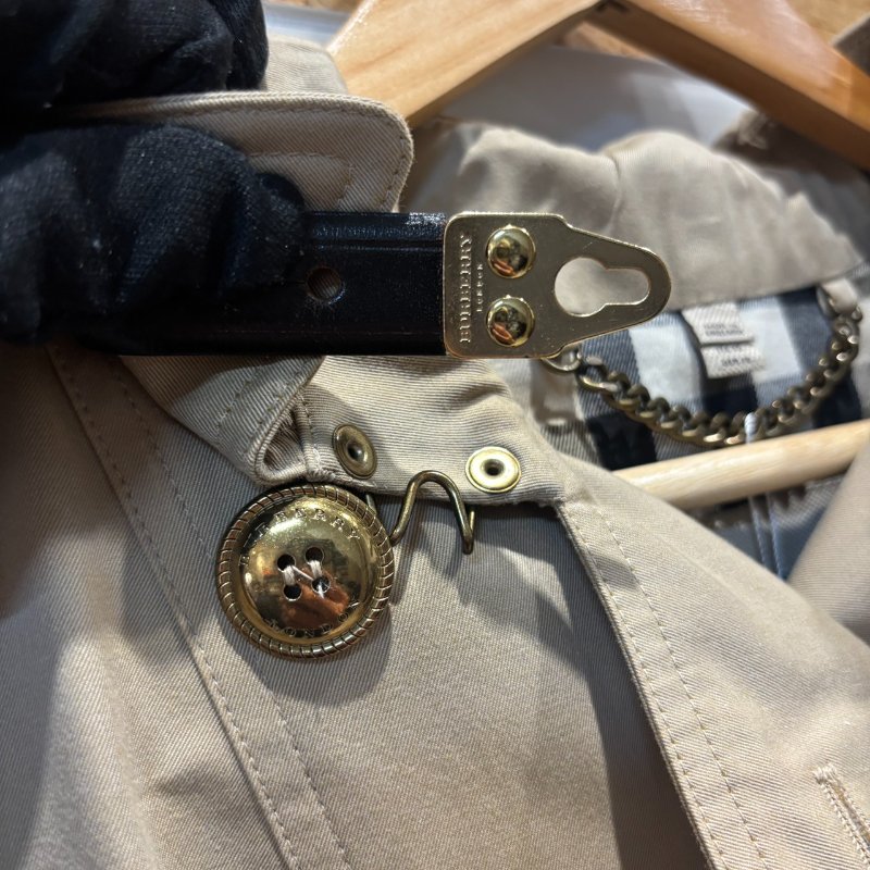 【美收精品】BURBERRY茶色風衣外套 5-40-3