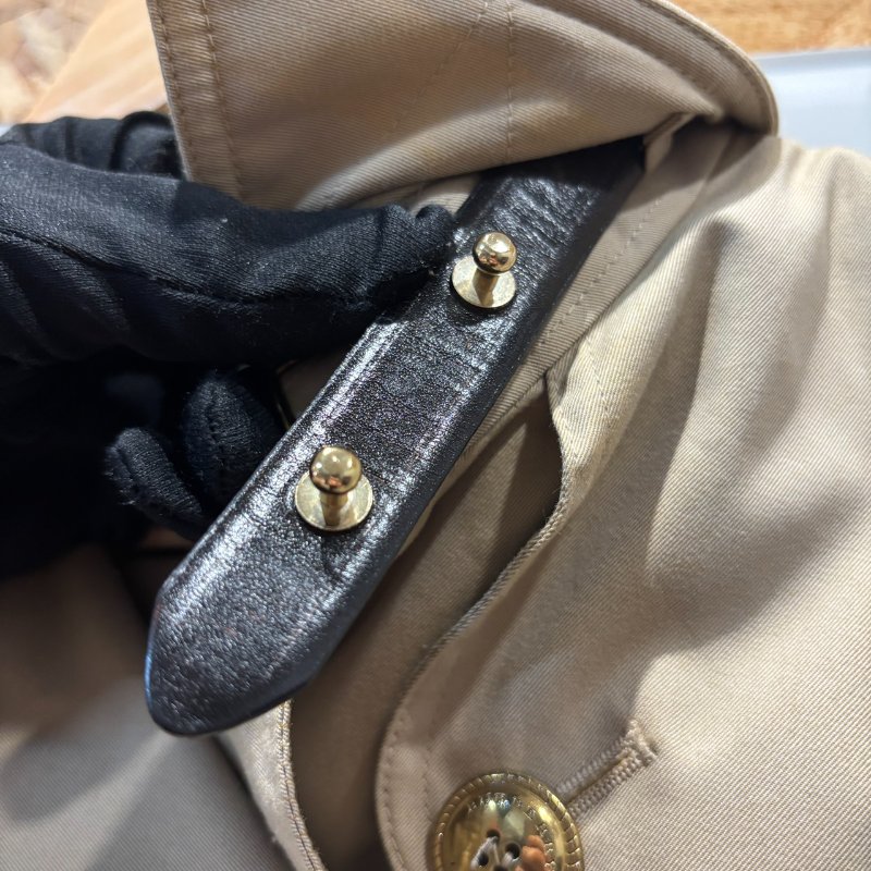 【美收精品】BURBERRY茶色風衣外套 5-40-4