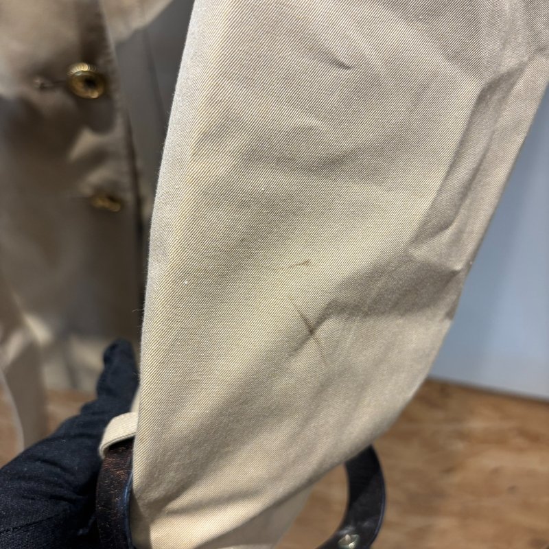 【美收精品】BURBERRY茶色風衣外套 5-40-7