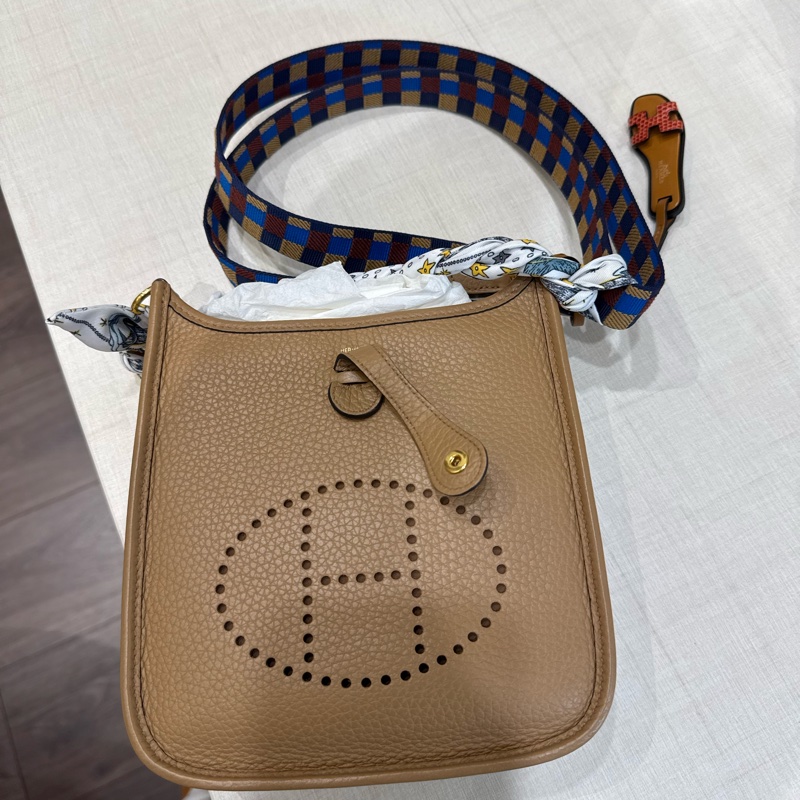愛馬仕的mini Evelyn’s 金棕金肩背包斜挎包兩用-0