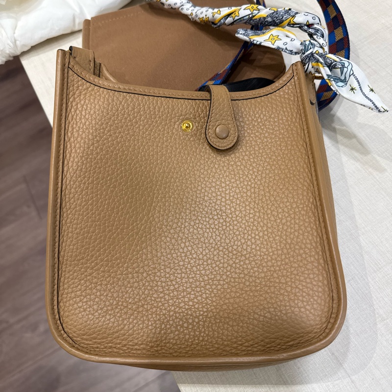 愛馬仕的mini Evelyn’s 金棕金肩背包斜挎包兩用-3