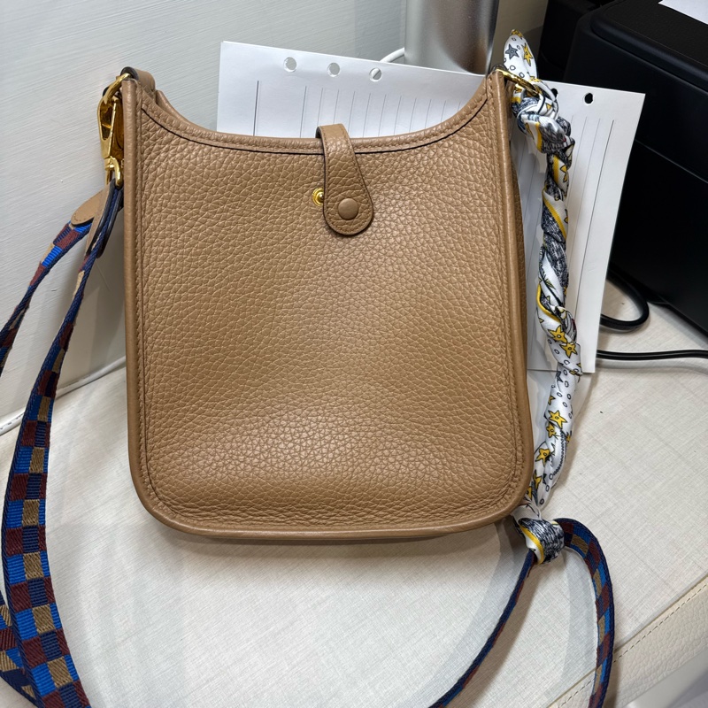 愛馬仕的mini Evelyn’s 金棕金肩背包斜挎包兩用-7