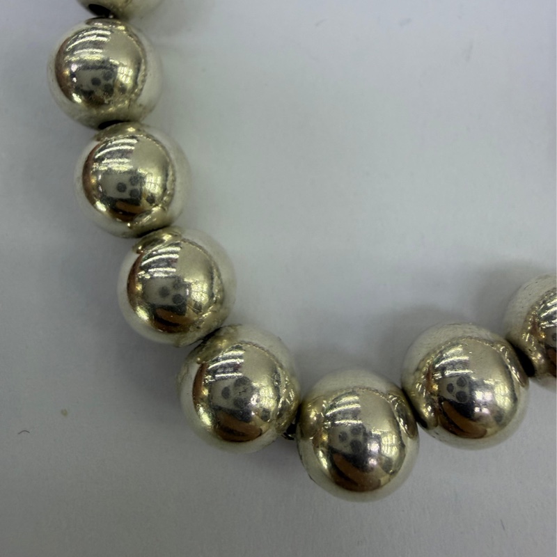 這是一條Tiffany & Co. 的純銀球珠手鍊-3