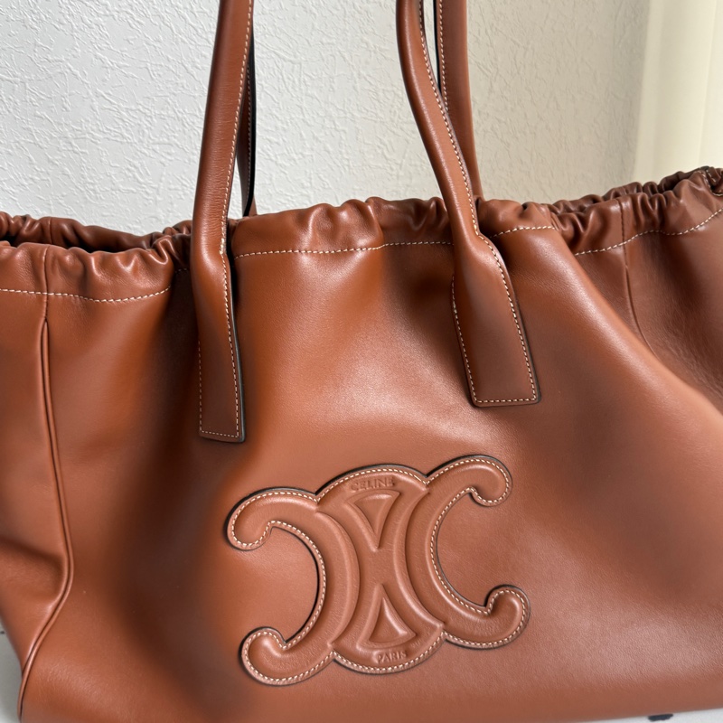 Celine 抽繩大包 買十幾萬啊-1