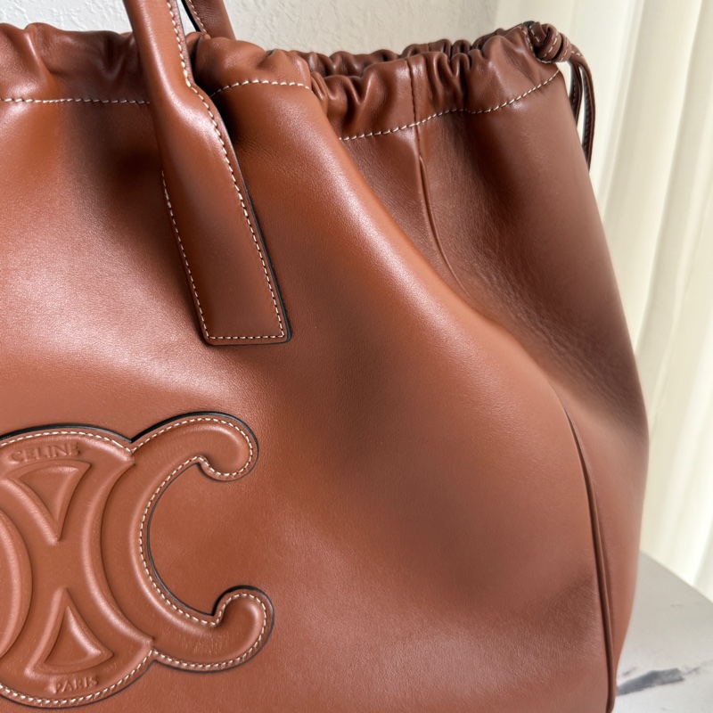 Celine 抽繩大包 買十幾萬啊-6