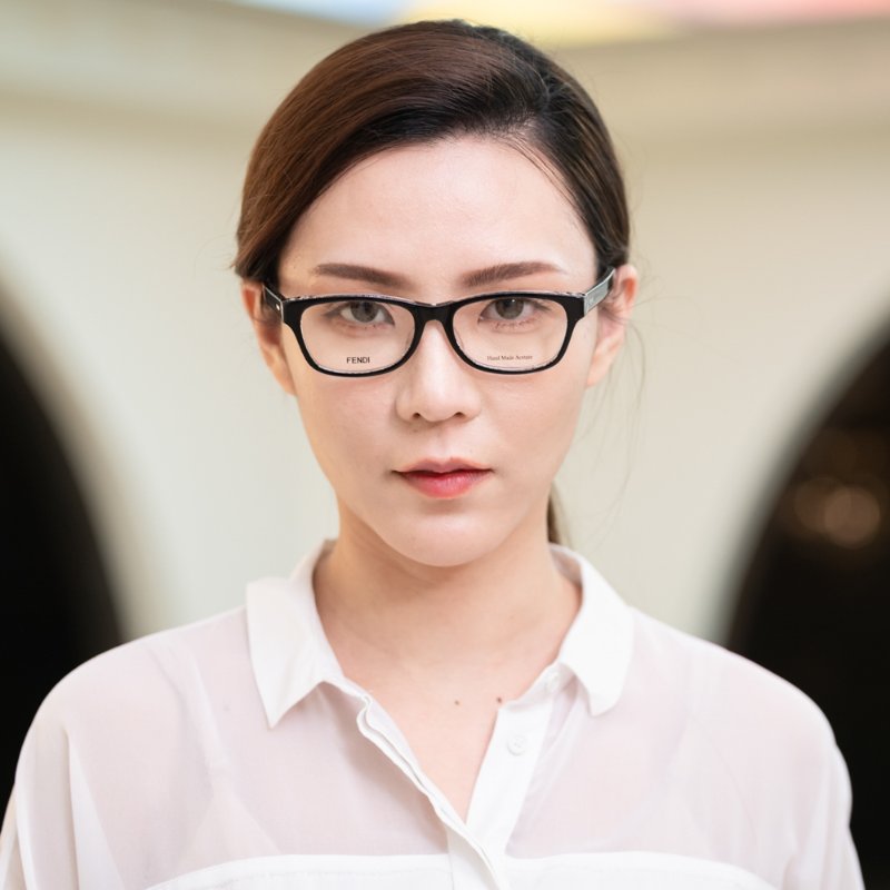 FENDI 時尚光學眼鏡 (黑色)-4