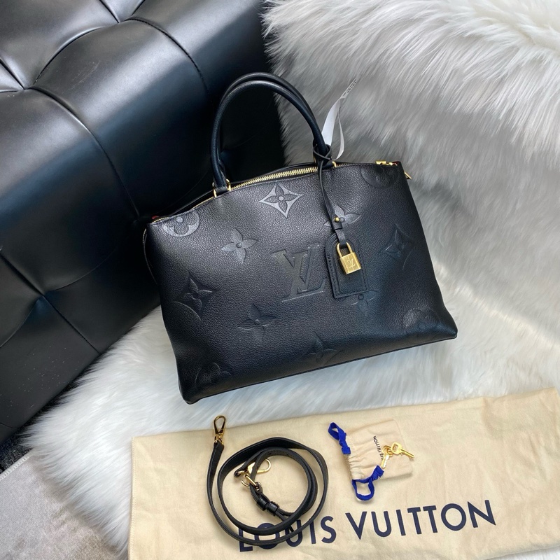 LV路易威登 GRAND PALAIS系列手袋 蒙田中號 經典logo大印花 芯片款 女士手提包 黑色金扣-0