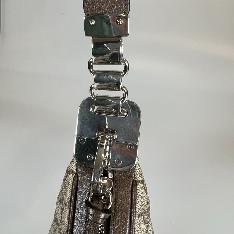GUCCI 702823  經典GG紋ATTACHE 肩背包-9
