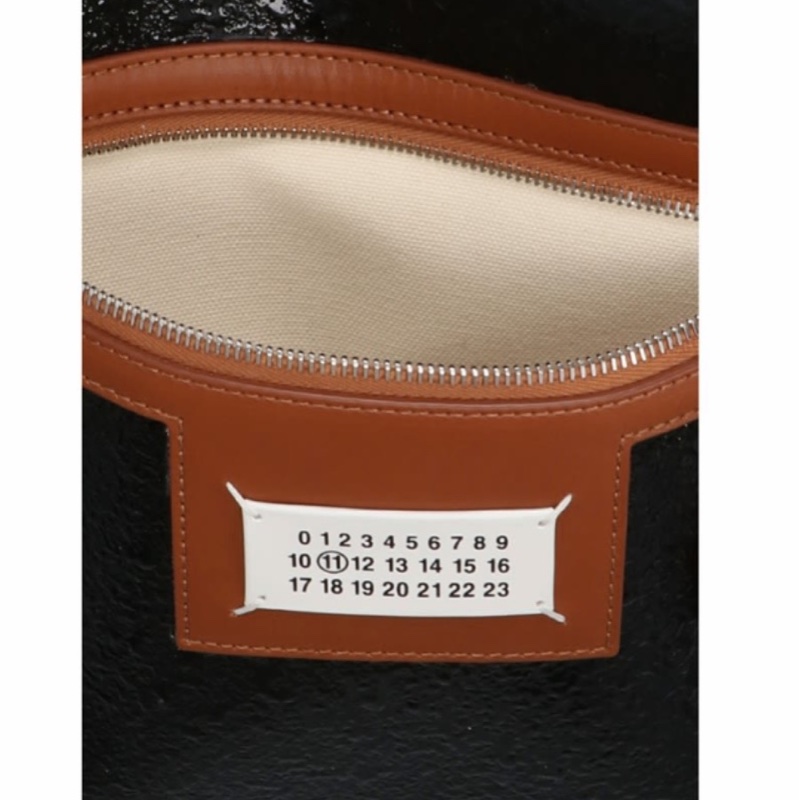 Maison Margiela 男士 徽標手拿包均碼碼長度：44cm，高度：47.5cm-2