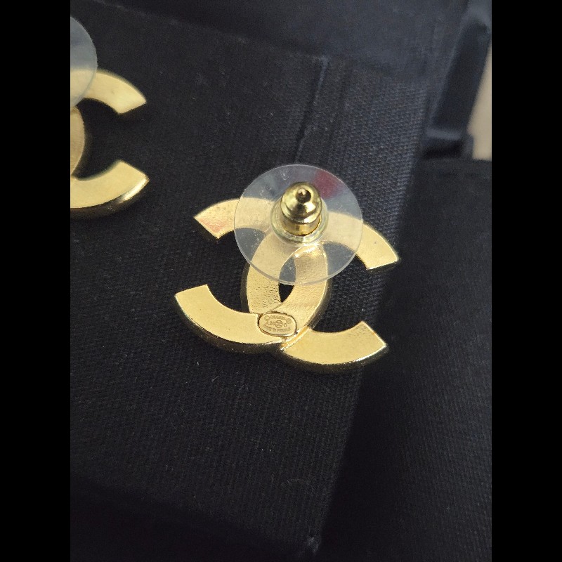 (全新品)Chanel雙色雙C水鑽耳環-3