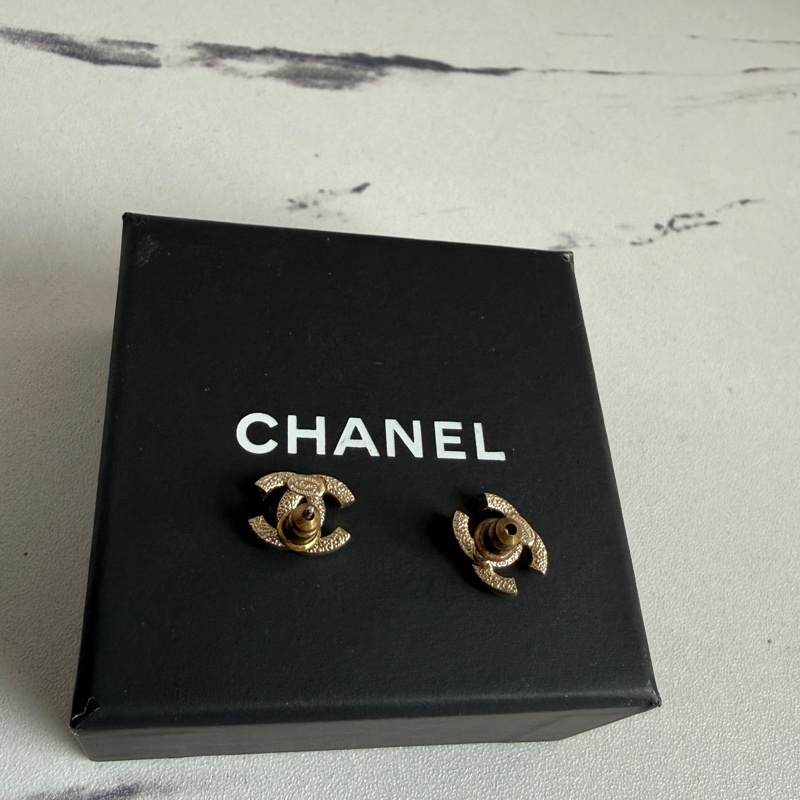 Chanel 超好看低調小鑽😍耳環-4