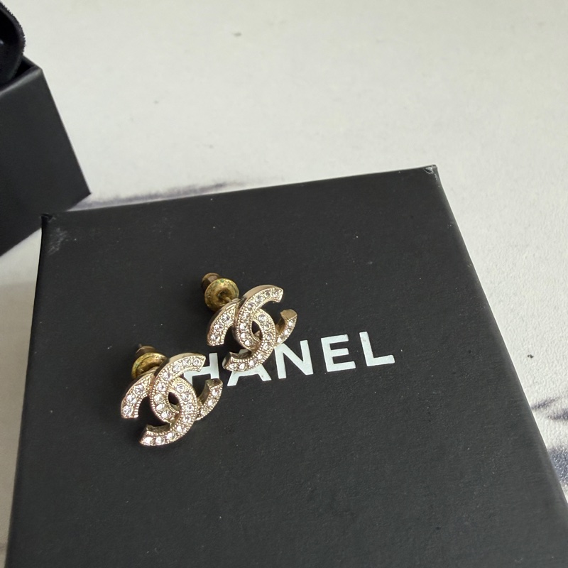 Chanel 超好看低調小鑽😍耳環-5