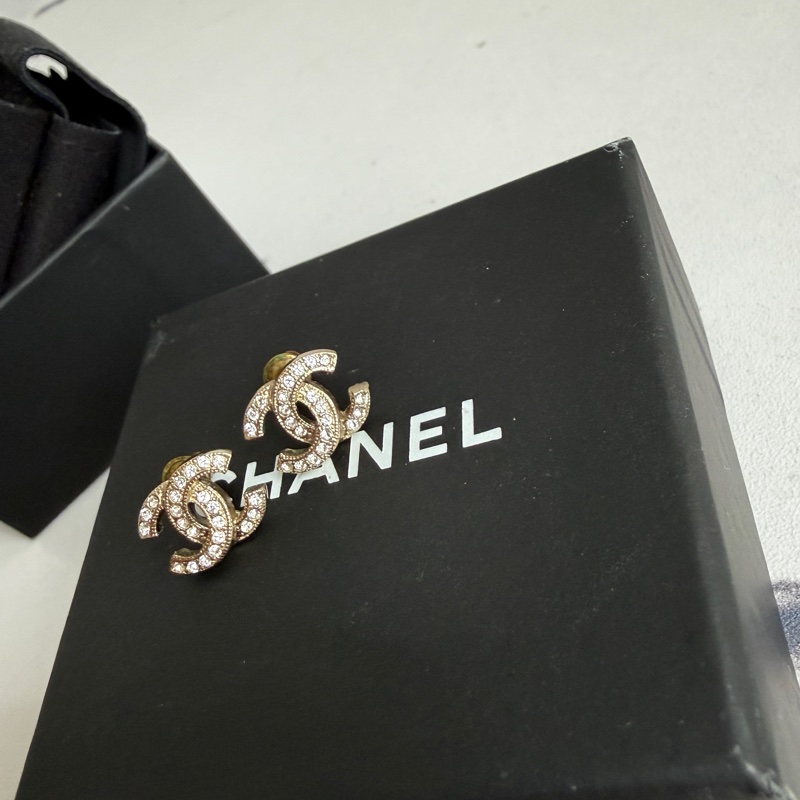 Chanel 超好看低調小鑽😍耳環-6
