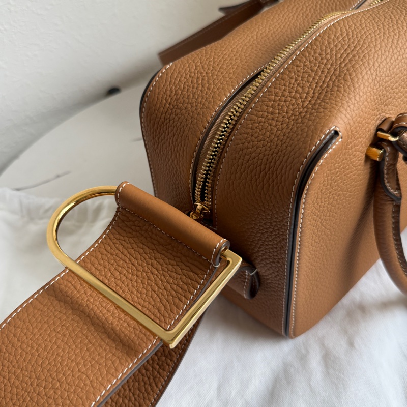 德爾沃超美焦糖色大D 皮革超好 貴婦專用包-12