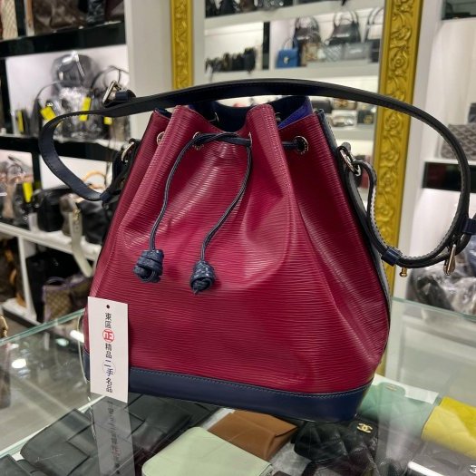 東區正精品㊣LV EPI 藍紫紅三色水波紋束口水桶包肩背包斜背包 RZ4115-1