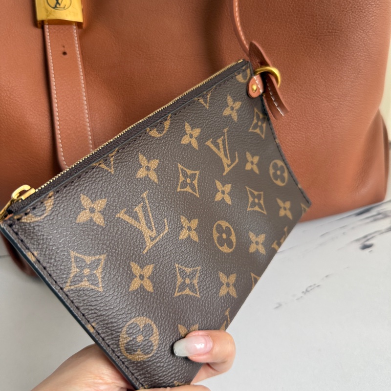 Lv 大鎖頭🔒大托特💕💕焦糖色-4