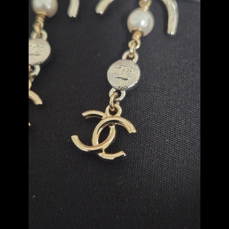 (全新僅試戴)Chanel蝴蝶結垂吊雙c耳環-4