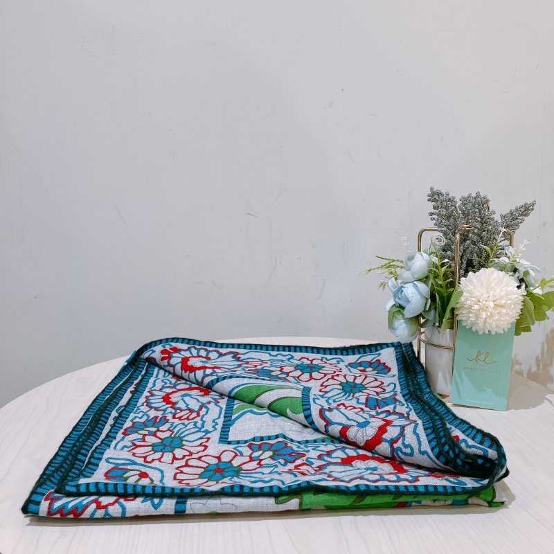 TK1930  愛馬仕 披肩 Carle Paisley From Paisley 140 x 140cm Scarf Gris Chine / Vert / Rouge-2