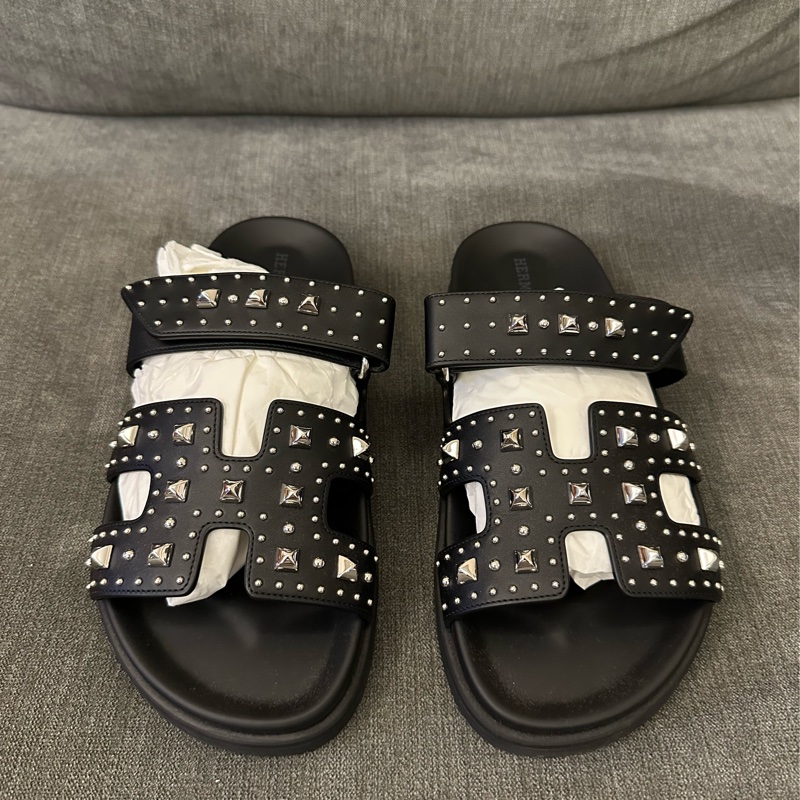 Hermès Chypre 涼鞋很多鉚釘款-0