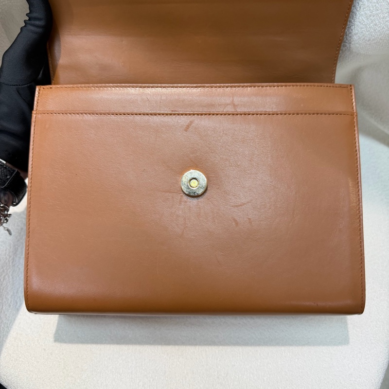 Moschino XO金屬釦棕色手提包 I889-31