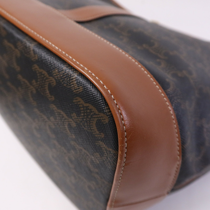 CELINE 塗層帆布Triomphe Bucket Medium金扣肩背袋-11