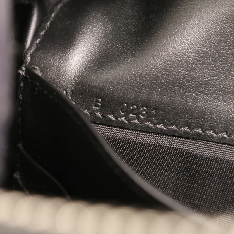 GIVENCHY 牛皮皮革Shoulder Bag銀扣肩背袋-6