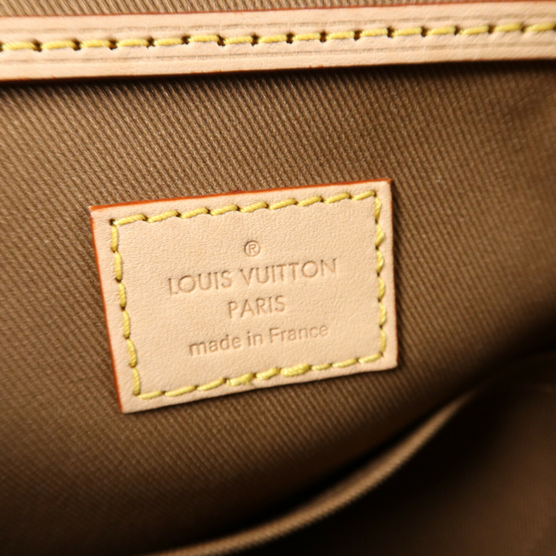 LOUIS VUITTON Monogram Excursion PM金扣背包-5