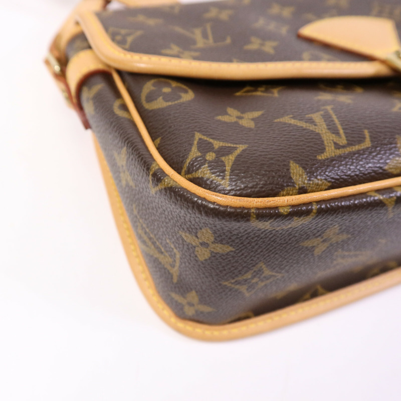 LOUIS VUITTON Monogram Sologne金扣肩背袋-11