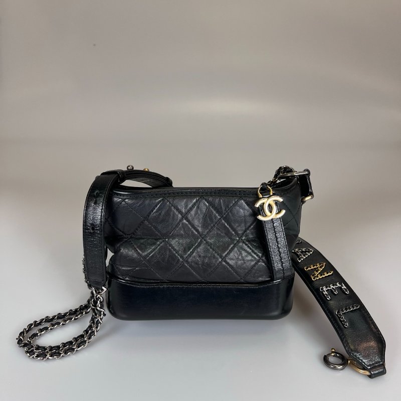 CHANEL 流浪包提把LOGO款 小號黑 AS0865/29開-1