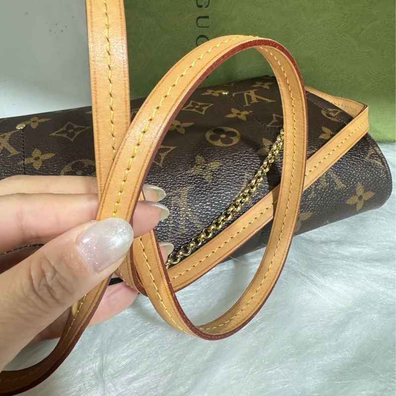 Lv favorite mm 大款腋下包斜背包-8