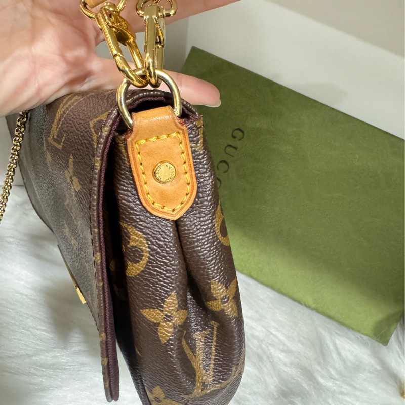 Lv favorite mm 大款腋下包斜背包-10