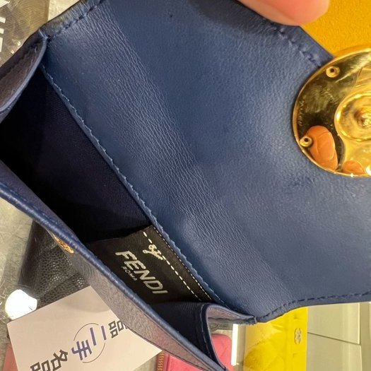 東區正精品㊣FENDI 8M0395 藍色全皮金屬LOGO牛皮三折小短夾 RA1554-5