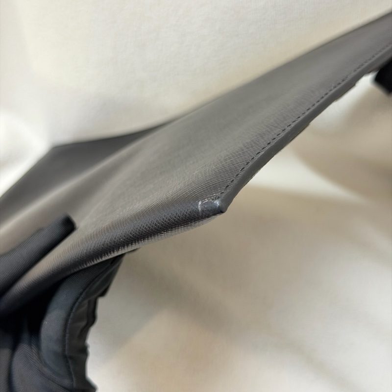 Prada Saffiano Clutch 彩字黑色十字紋牛皮手拿包 XA063-12