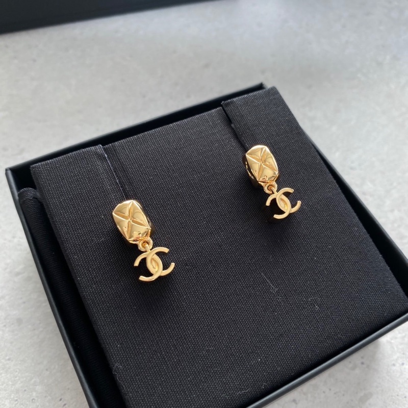 香奈兒26p爆款耳環！又輕又像coco crush 超值又好戴的耳環-4