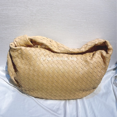 BV Jodie Almond 色 中號