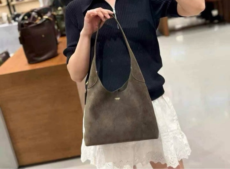 COACH BROOKLYN 28 麂皮肩背賈姬包-橄欖綠色-1