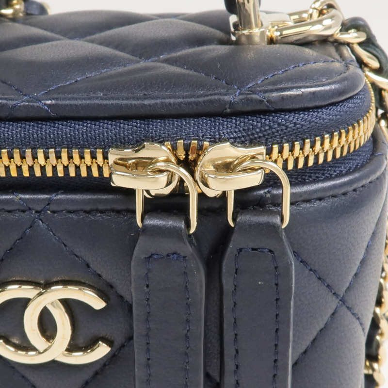 CHANEL 羊皮皮革Mini Top Handle Vanity Case金扣鏈帶肩背袋-10