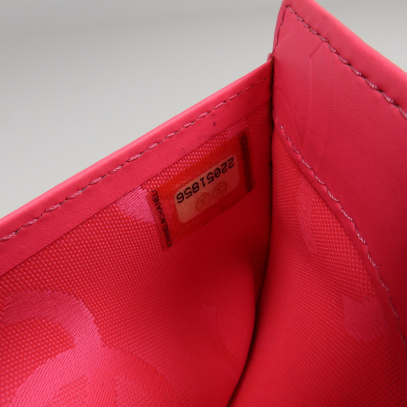CHANEL 牛皮皮革Cambon Long Wallet銀扣長錢包-9