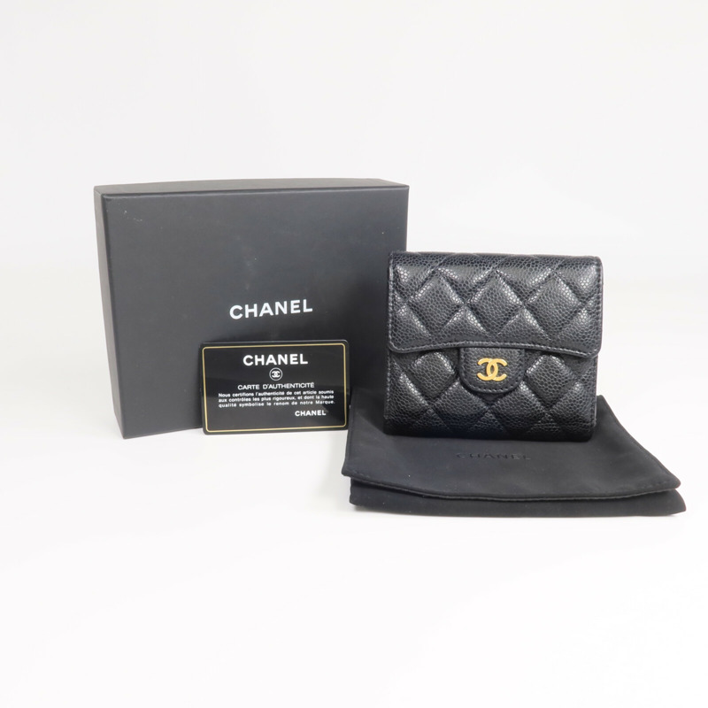 CHANEL 牛皮皮革Wallet金扣錢包-16